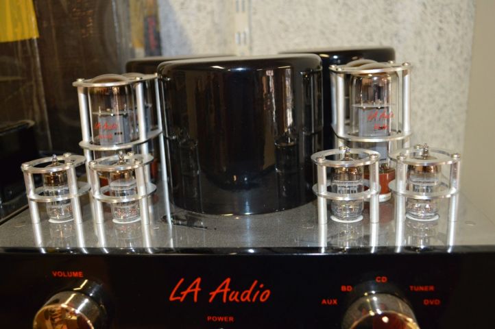 385237-4 Tube Amplifier LA Audio. M1- Free shipping
