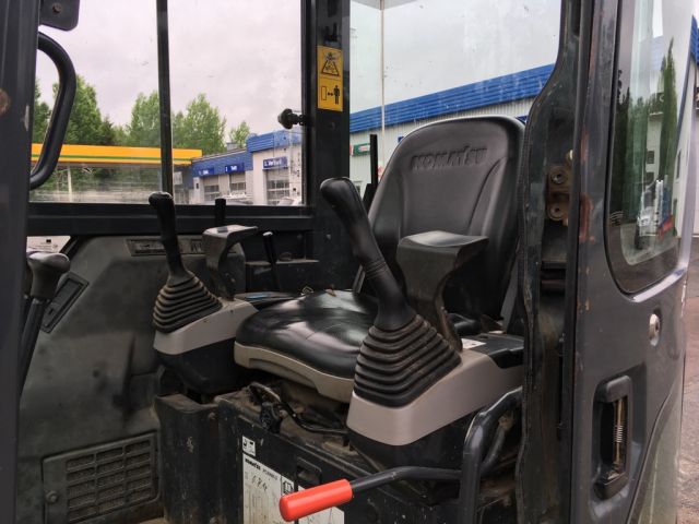 356653-16 Komatsu PC20 MR 2006