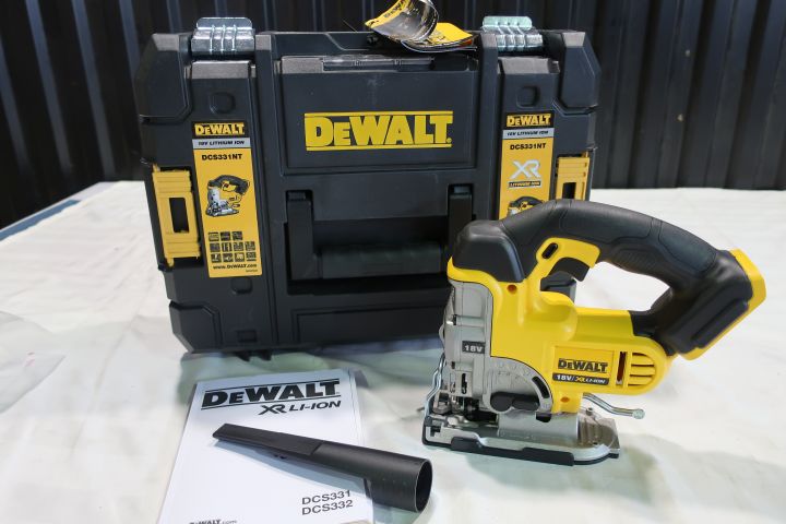 386011-2 JIGSAW DCS331NT-XJ 18V XR without battery