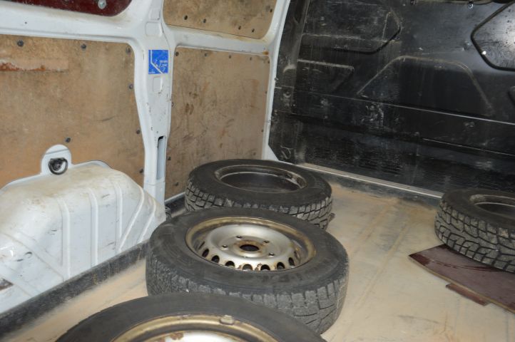 386060-24 FORD TRANSIT CUSTOM -13