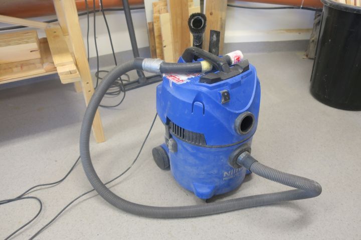359189-1 Vacuum cleaner Nilfisk Multi 20