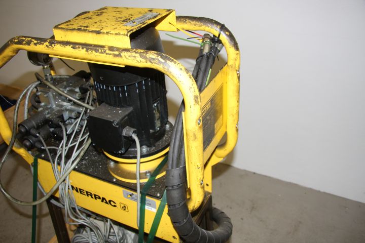 375963-2 Hydraulic unit Enerpac