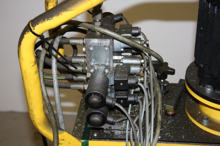 375963-3 Hydraulic unit Enerpac