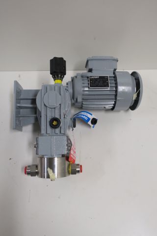 384397-2 Plunger metering pump OBL RB 40