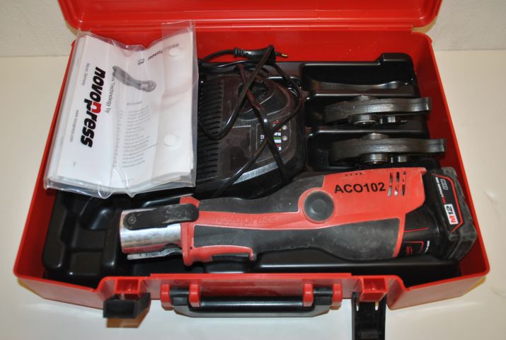 349072-3 Novopress ACO102