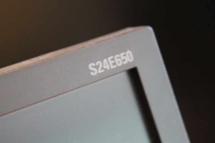 386924-3 3 st datorskärmar HP LE2201w, Samsung S24E650, ViewSonic VG2427wm