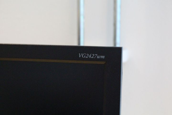 386924-4 3 st datorskärmar HP LE2201w, Samsung S24E650, ViewSonic VG2427wm