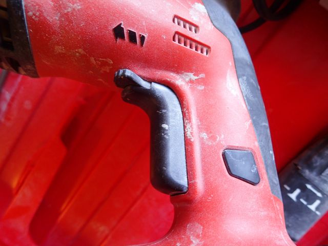 355319-6 HILTI Gipspistol
