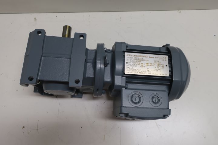 323064-1 Gearmotor SEW S37 DR63L4/TH