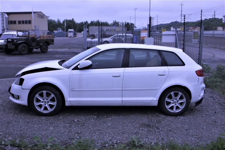 387981-2 Audi A3 TDI Sportsback, krockad, rep.pobjekt . 2013.