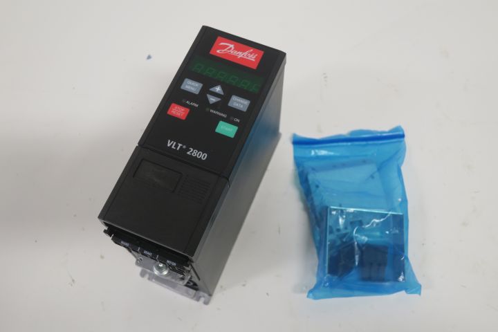 334490-1 Variable Frequency AC Drive Danfoss VLT 2800