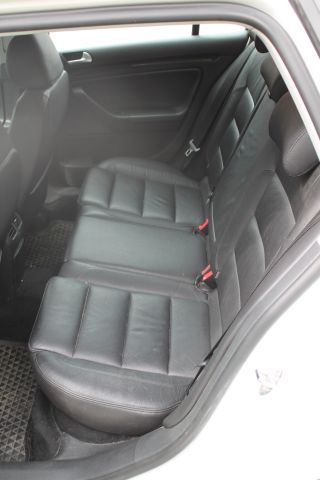 388085-18 Vw Golf Combi Aut -12