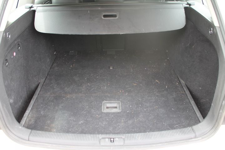 388085-20 Vw Golf Combi Aut -12