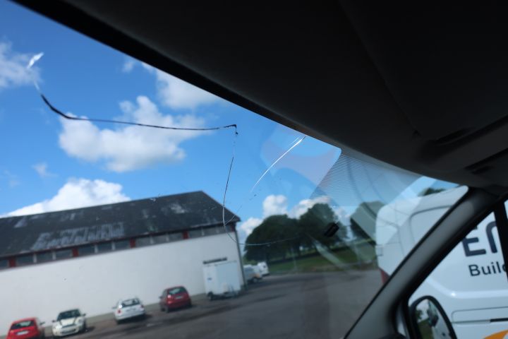 386116-29 Trafic 2.0 dCi Skåp, dragkrok,  verkstadsinredning, 114hk. -10