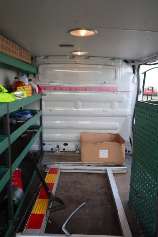 386116-39 Trafic 2.0 dCi Skåp, dragkrok,  verkstadsinredning, 114hk. -10