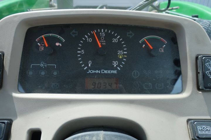 388133-24 JOHN DEERE 3720