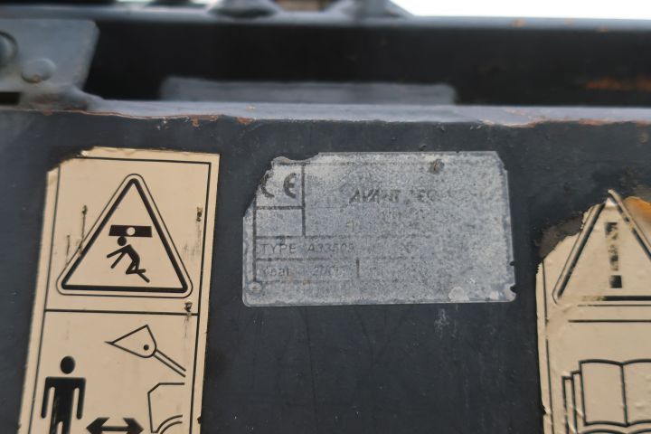 388133-25 JOHN DEERE 3720