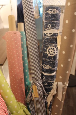 367962-4 Wax tablecloths