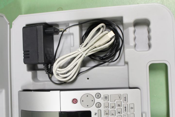 370557-5 Brother P-touch 2700