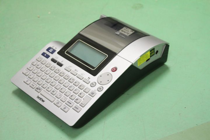370557-6 Brother P-touch 2700