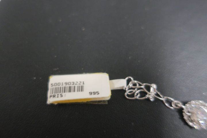 389419-4 Armband Lily and Rose (Fri frakt)