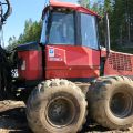 389968-15 Valmet 890.3 med timmerrede och dumperflak 2006