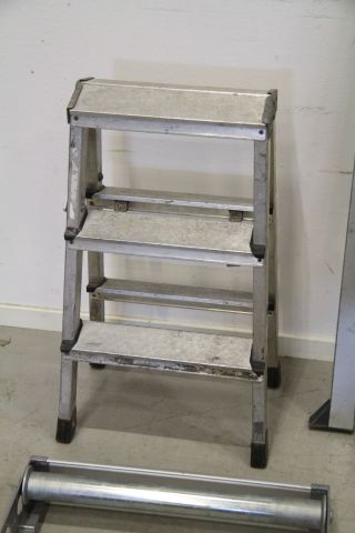 377103-5 Arbetsbockar Wibe 2 st samt gripklo 1 st