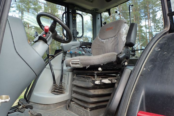 354370-31 Valtra T171 Hitech