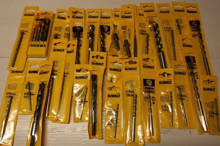 378217-1 Dewalt borr olika storlekar. FRI FRAKT!