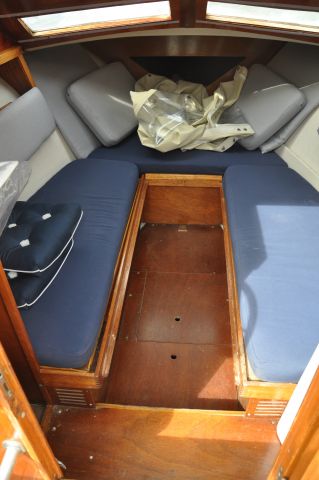 392706-21 Coronet 24 Weekender