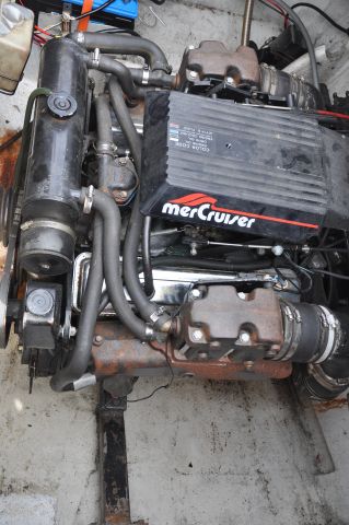 392706-29 Coronet 24 Weekender