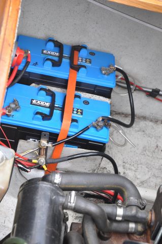 392706-30 Coronet 24 Weekender