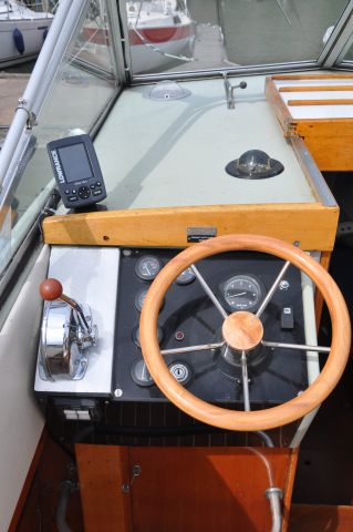 392706-33 Coronet 24 Weekender