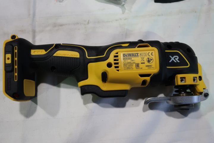 392776-4 DeWalt MULTItTOOL DCS355NT-XJ 18V 18V