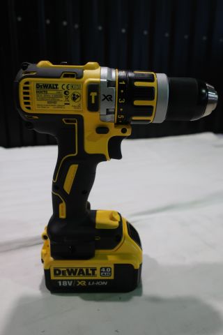 378112-3 Dewalt impact drilling machine DCD795M2-QW
