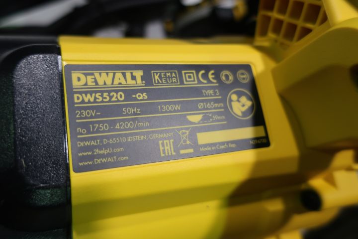 393249-4 Dewalt circular saw DWS520KR-QS