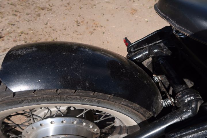 393311-11 Kawasaki VN800 "Bobber"