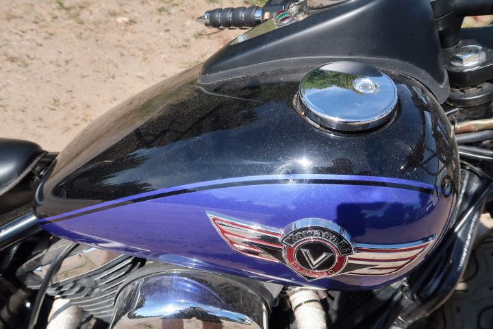 393311-15 Kawasaki VN800 "Bobber"