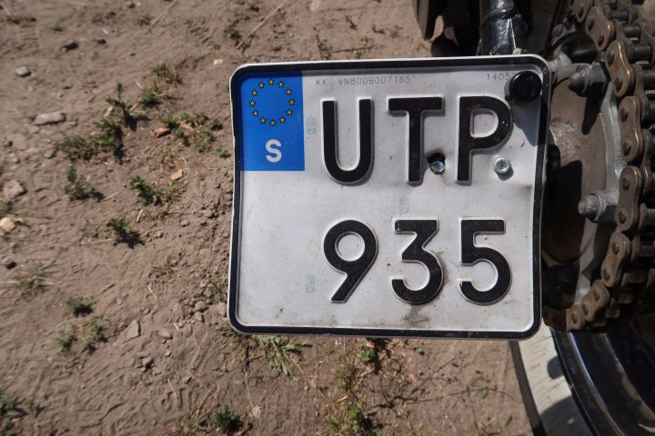 393311-16 Kawasaki VN800 "Bobber"