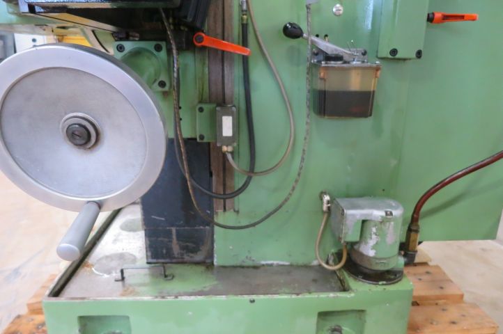 374483-12 Verktygsfräs Hermle UWF 700