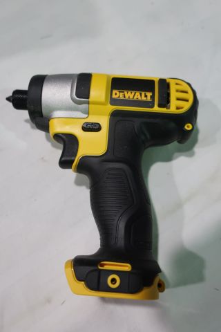 393914-5 Dewalt screwdriver combi-package DCK210S2-QW