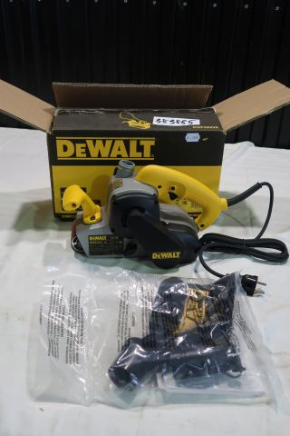 394294-2 DeWalt BELT SANDER DWP352VS-QS 75X533MM
