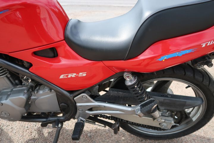 394745-15 Motorcycle Kawasaki ER 500 A