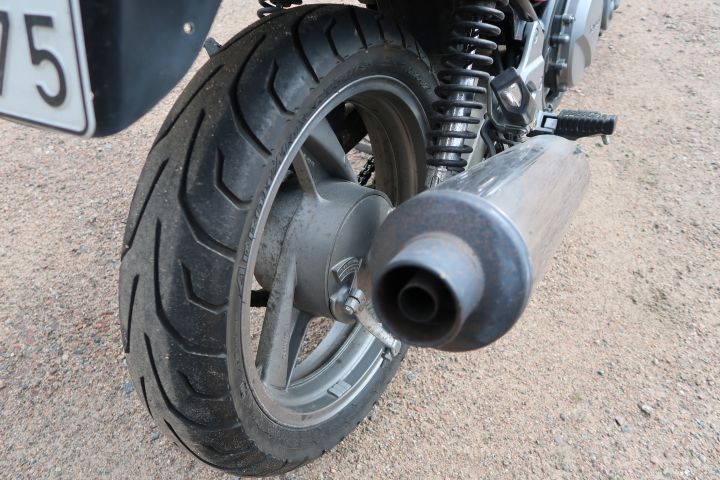 394745-19 Motorcycle Kawasaki ER 500 A