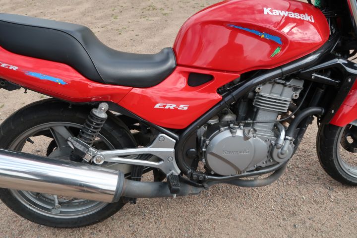 394745-22 Motorcycle Kawasaki ER 500 A