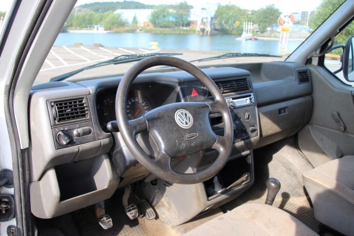 395196-11 VW Transporter T4 2.5 TDI Pickup, dragkrok, 88hk.-03