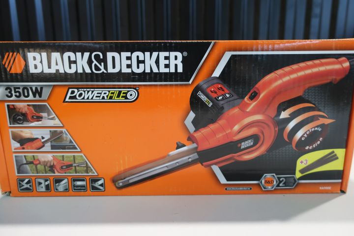 378198-4 Various Black & Decker tools.
