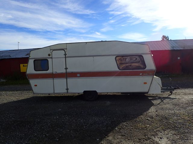 326715-2 POLARVAGNEN POLAR 530 S Reg: JFK262