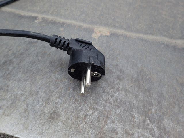 326723-6 Microwave Elis & Elsa