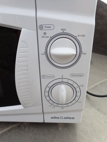 326723-8 Microwave Elis & Elsa